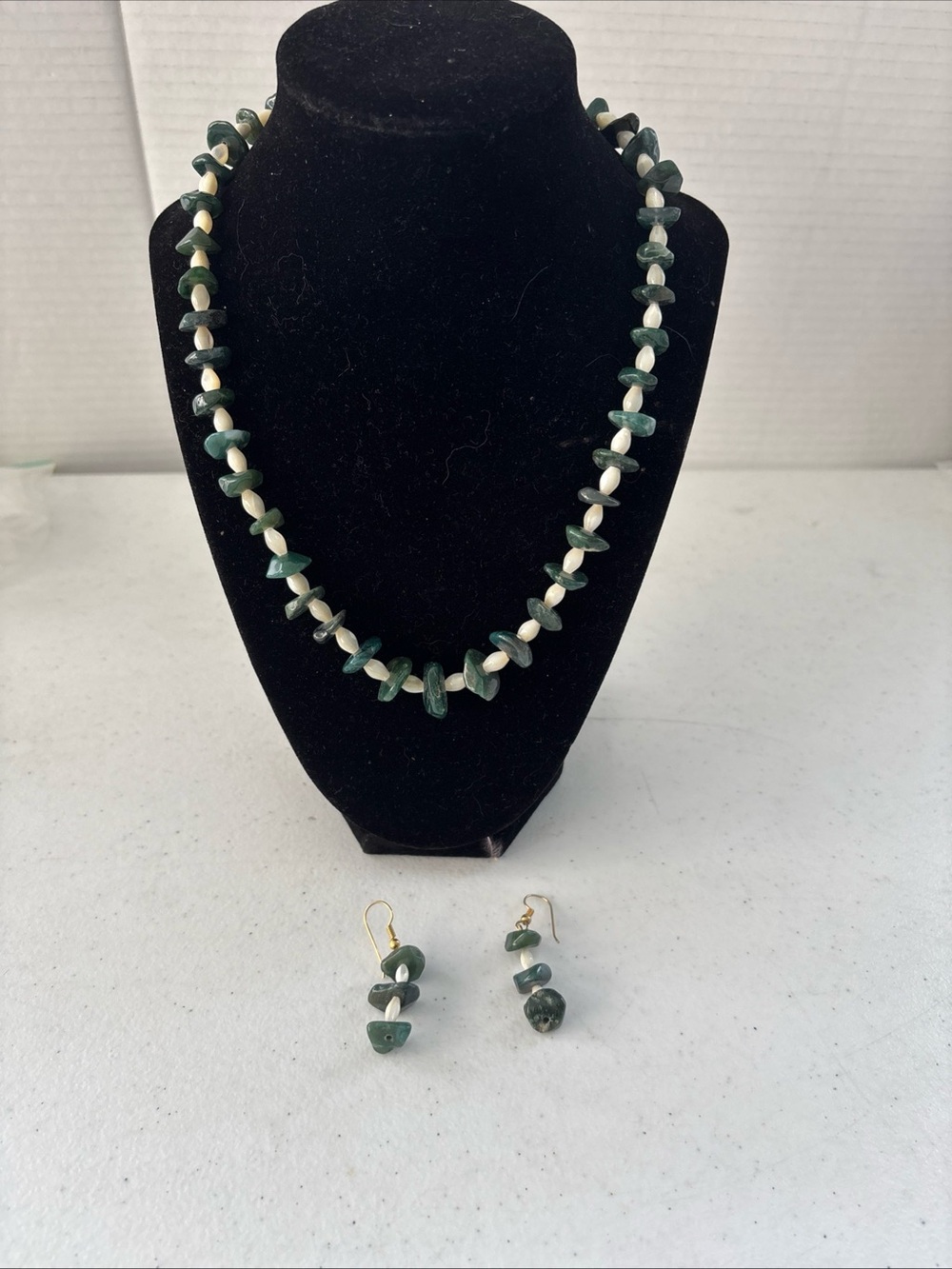 Moss Agate snd Mother of Pearl Stone Chip Necklace and Earrings Set